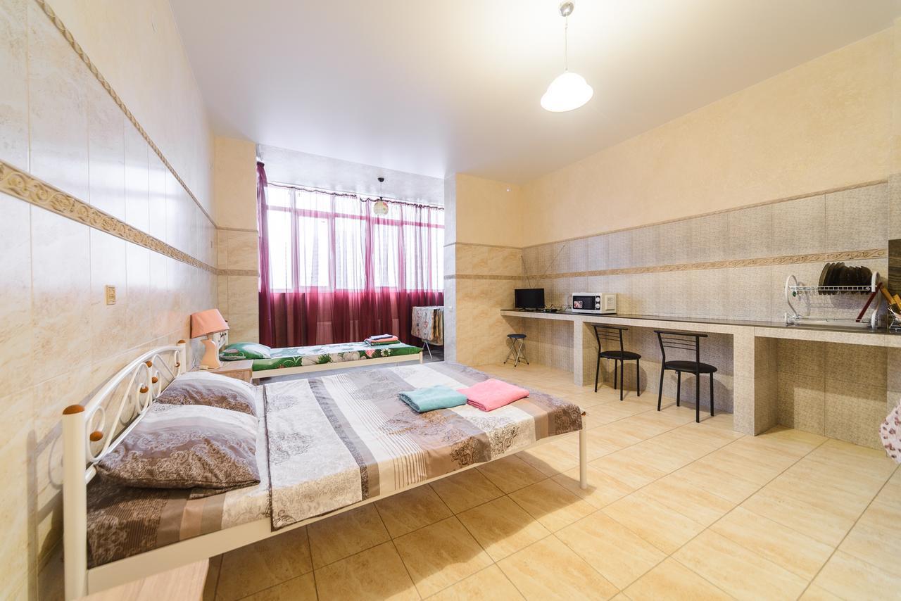 Квартира По Улице Коновальца, 36-Э Kiev Buitenkant foto