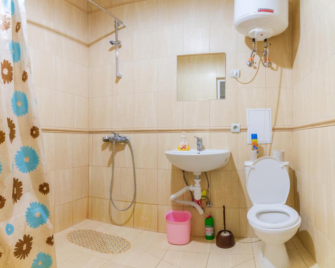 Квартира По Улице Коновальца, 36-Э Kiev Buitenkant foto